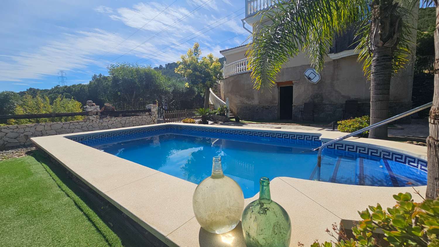 Villa independiente con impresionantes vistas en Pinos de Alhaurín – Alhaurín de la Torre
