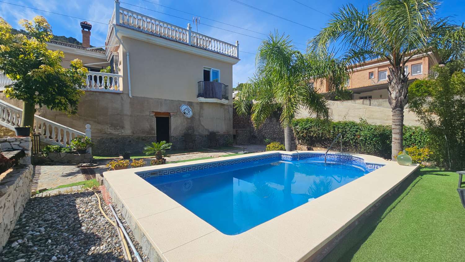Villa independiente con impresionantes vistas en Pinos de Alhaurín – Alhaurín de la Torre