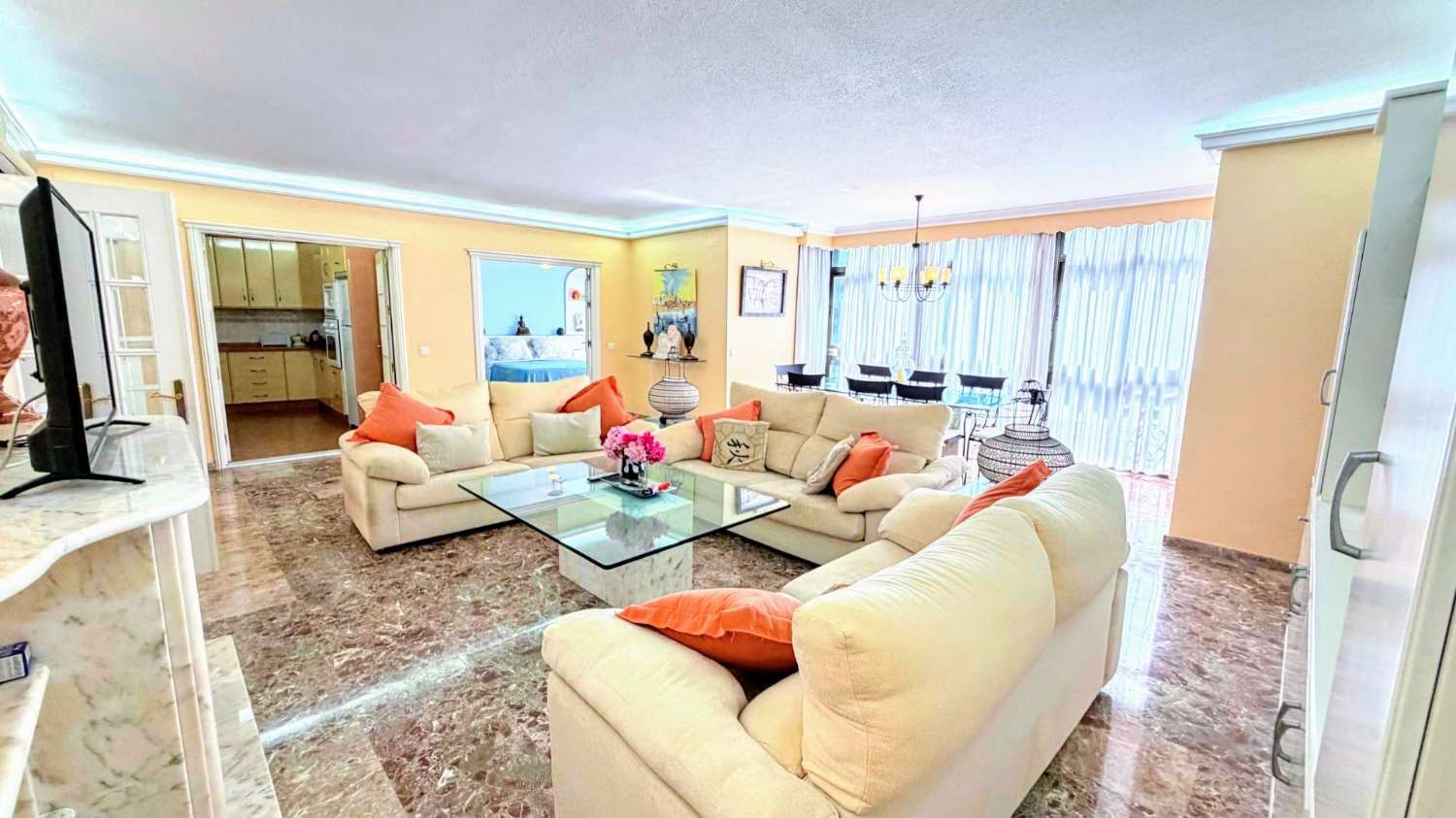 Excepcional piso situado en pleno centro de Torremolinos