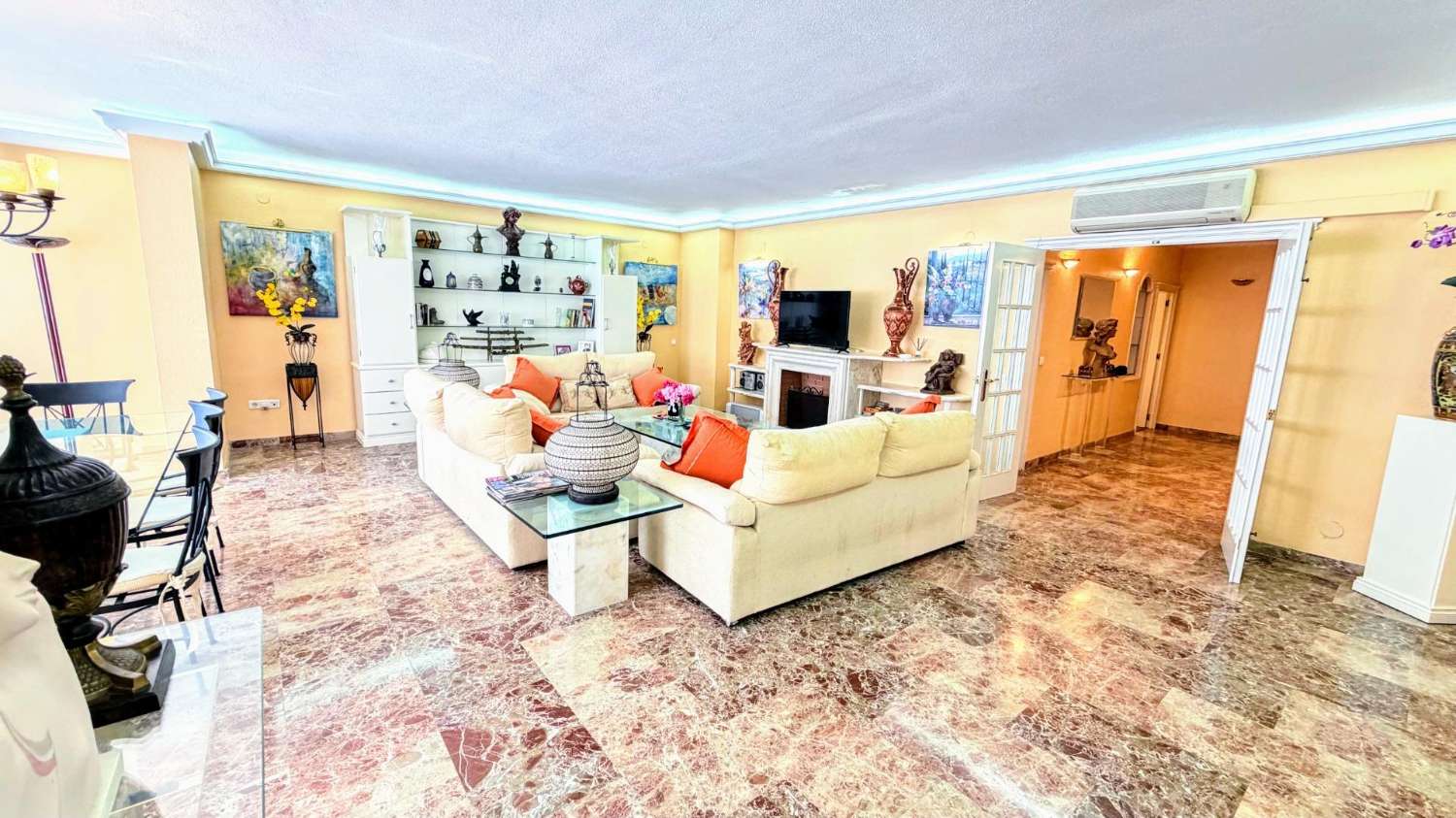 Excepcional piso situado en pleno centro de Torremolinos