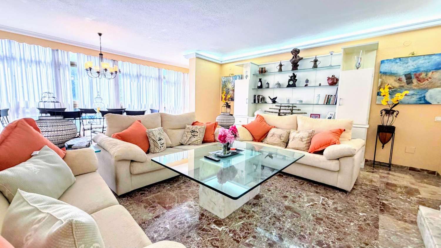 Excepcional piso situado en pleno centro de Torremolinos