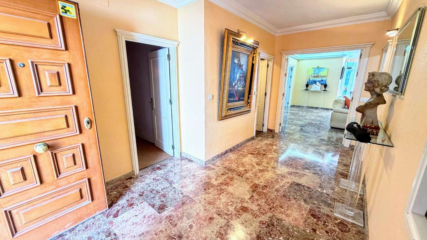 Excepcional piso situado en pleno centro de Torremolinos