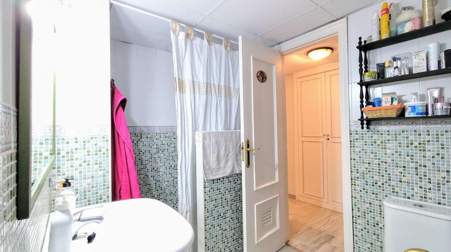 Vivienda amplia y bien ubicada en Torremolinos