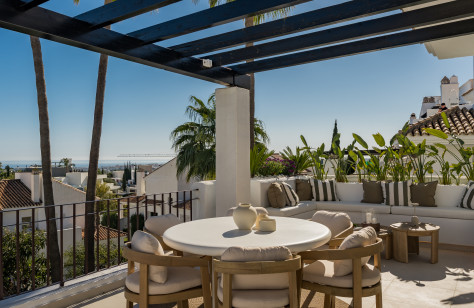 Ático en venta en Nueva Andalucía (Marbella)