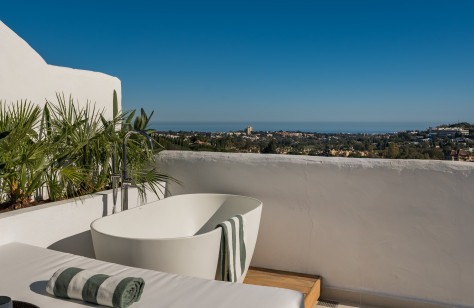 Ático en venta en Nueva Andalucía (Marbella)