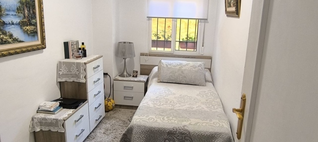 EXCLUSIVO APARTAMENTO REFORMADO EN EL CENTRO DE MARBELLA, A UN PASO DEL MAR