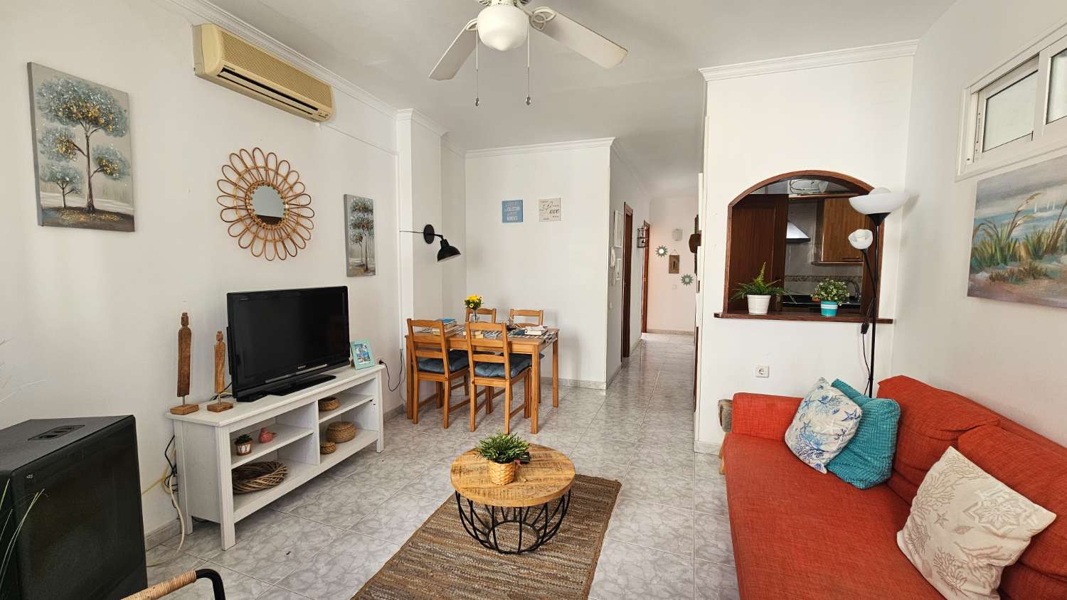 Pieni huoneisto vuokrattavissa La Carihuela - Los Nidos (Torremolinos)