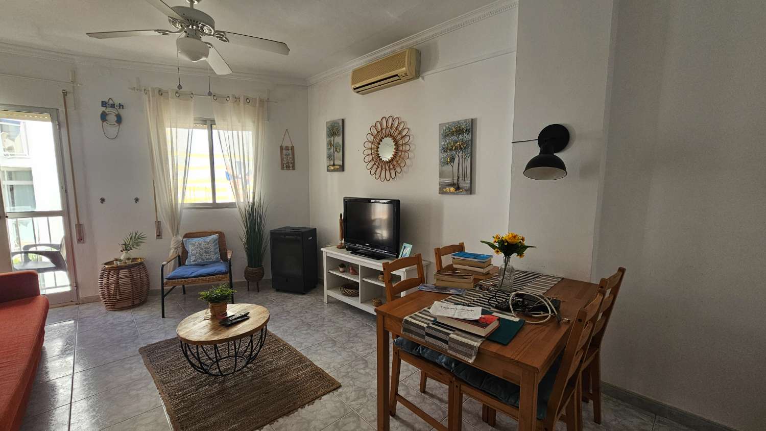 Pieni huoneisto vuokrattavissa La Carihuela - Los Nidos (Torremolinos)
