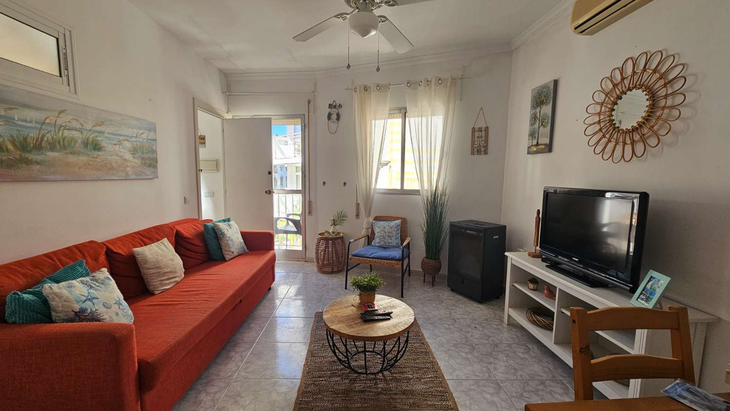 Pieni huoneisto vuokrattavissa La Carihuela - Los Nidos (Torremolinos)