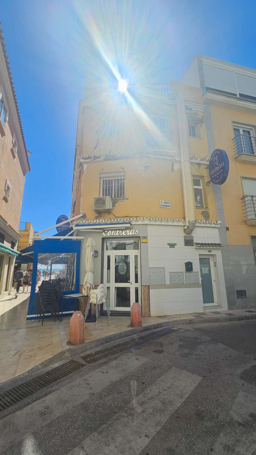 Pieni huoneisto vuokrattavissa La Carihuela - Los Nidos (Torremolinos)