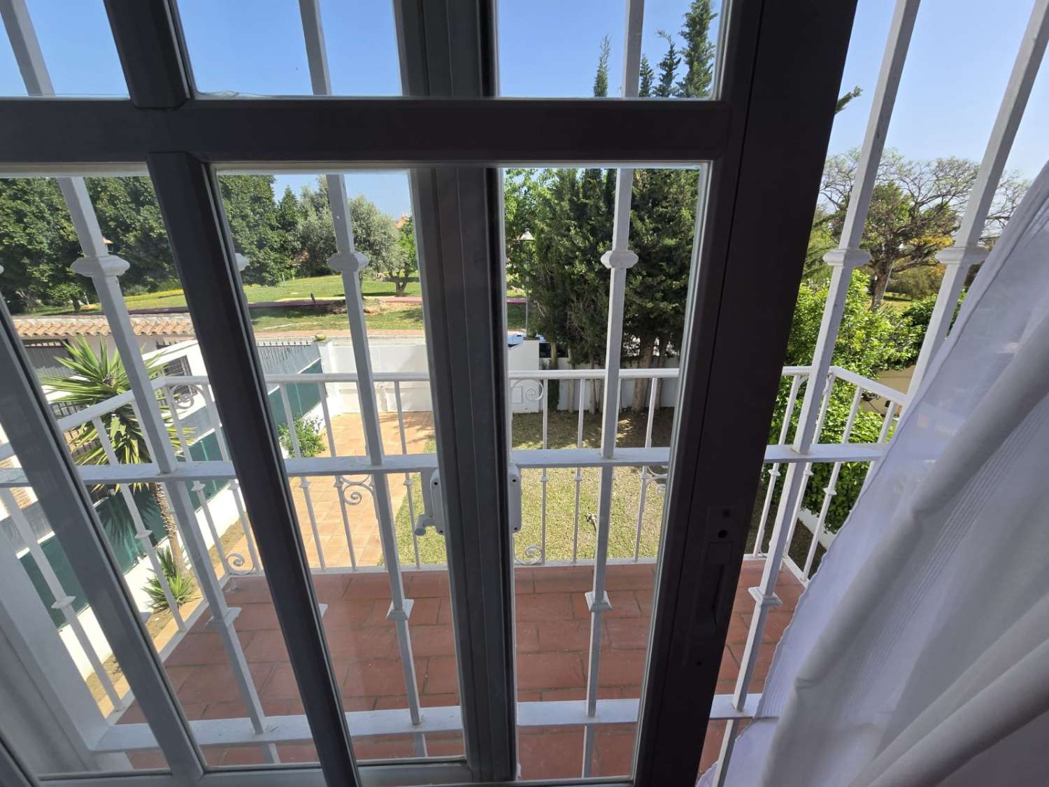 Pareado con jardin privadoen Alhaurin de la Torre
