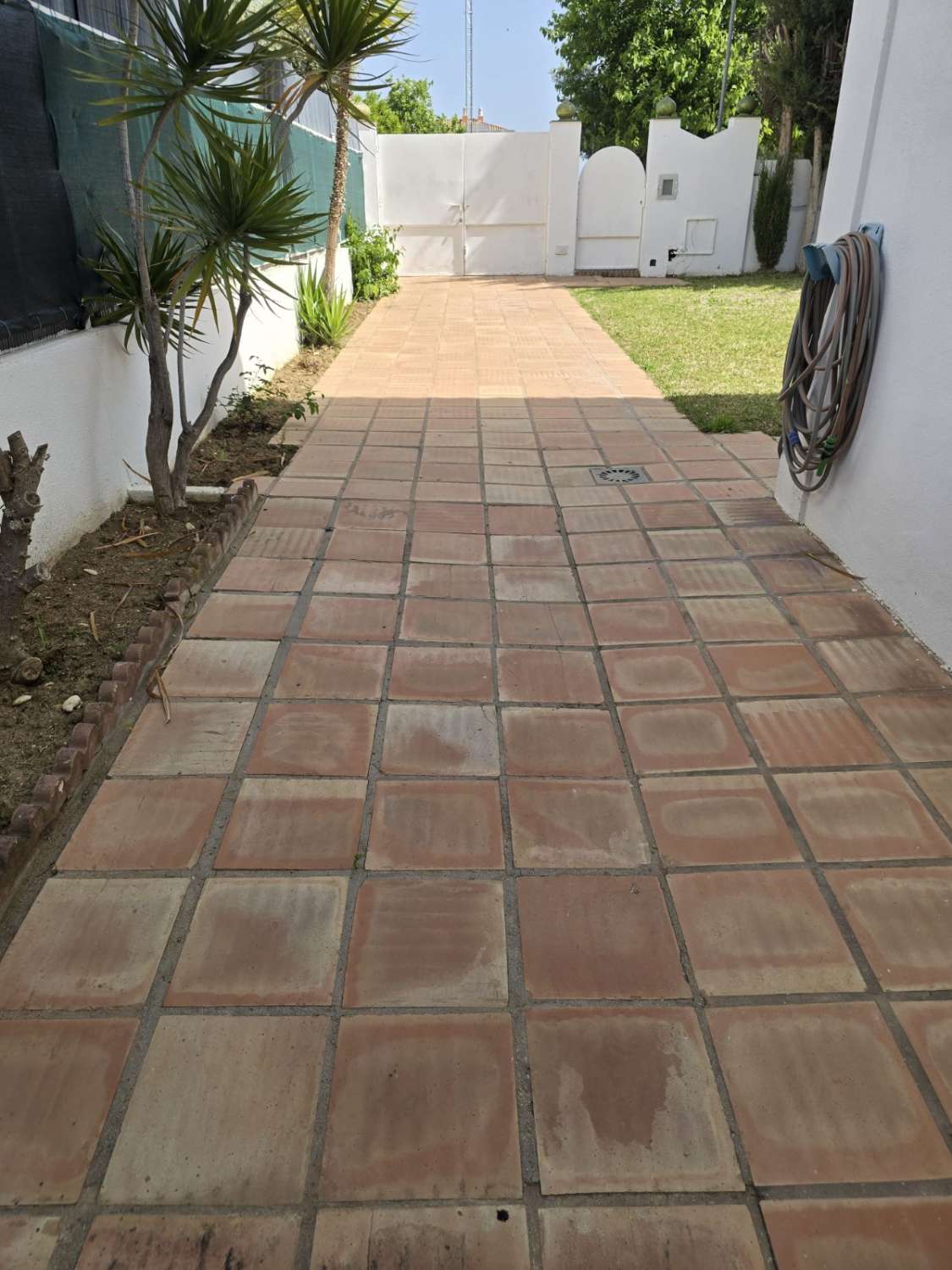 Pareado con jardin privadoen Alhaurin de la Torre