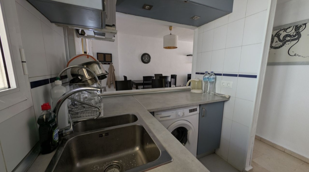 Apartamento en venta en Benalmádena con vistas al mar y a la montaña