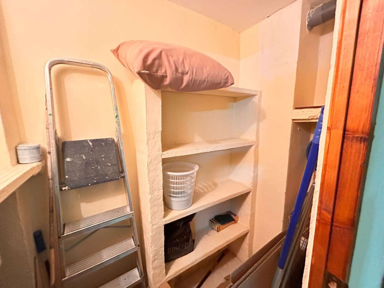 CHALET ADOSADO FAMILIAR EN ALHAURÍN DE LA TORRE CON GARAJE, SÓTANO Y PISCINA COMUNITARIA