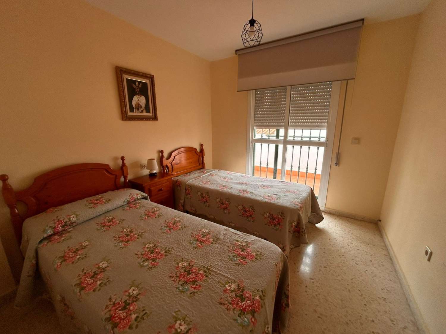 CHALET ADOSADO FAMILIAR EN ALHAURÍN DE LA TORRE CON GARAJE, SÓTANO Y PISCINA COMUNITARIA