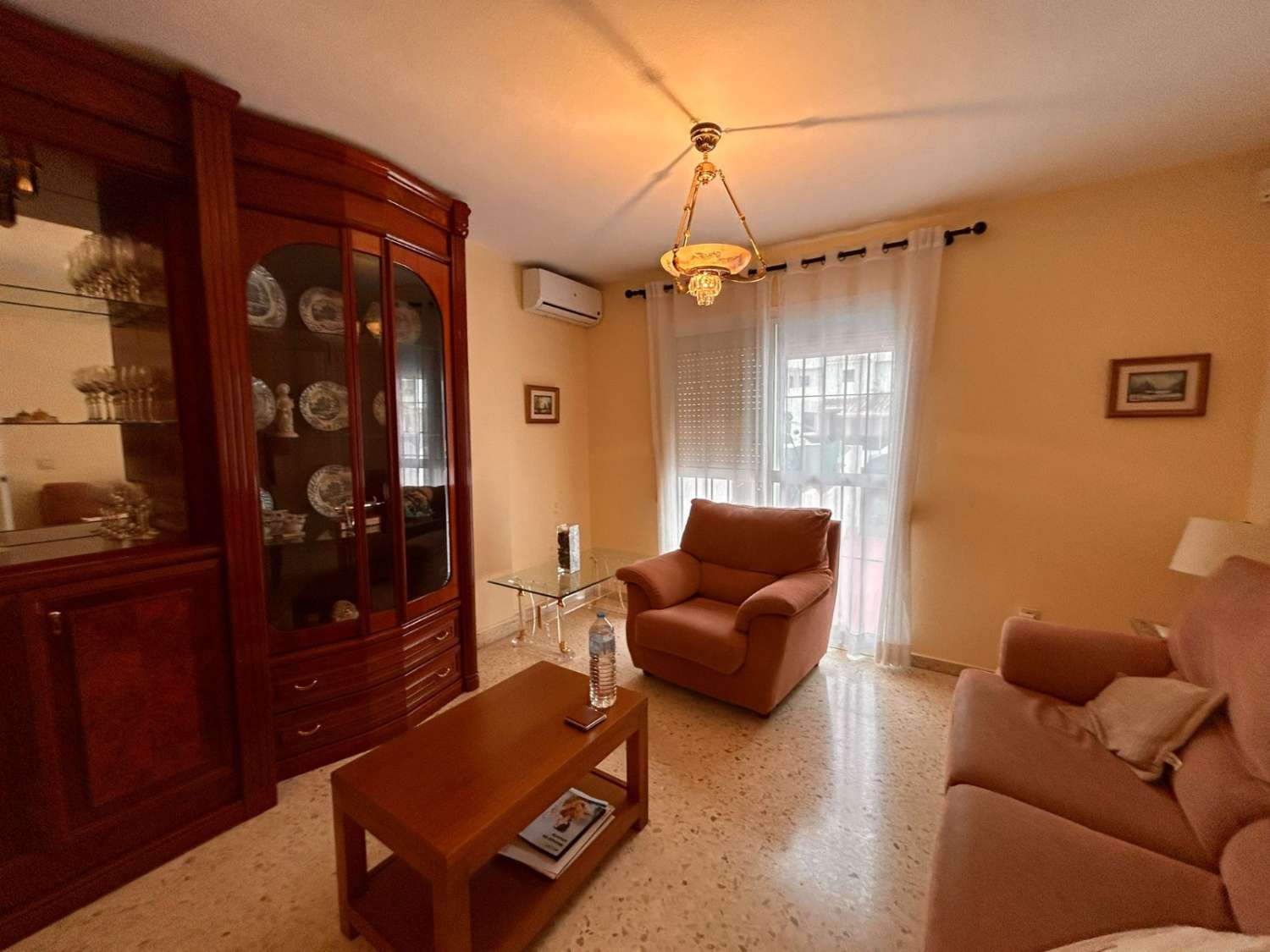 CHALET ADOSADO FAMILIAR EN ALHAURÍN DE LA TORRE CON GARAJE, SÓTANO Y PISCINA COMUNITARIA