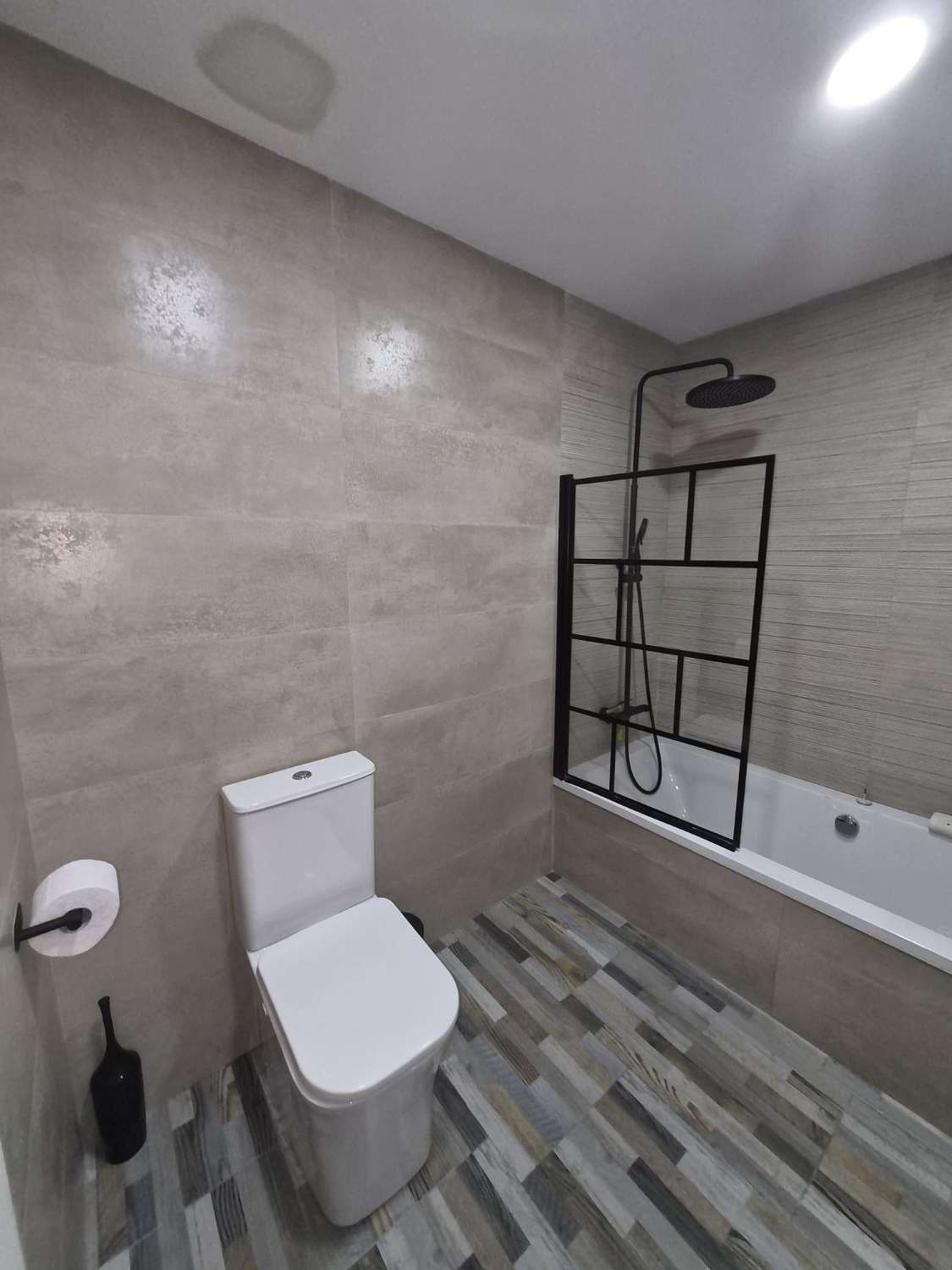 Exclusiva Casa Independiente con Piscina y Vistas Panorámicas en Cártama