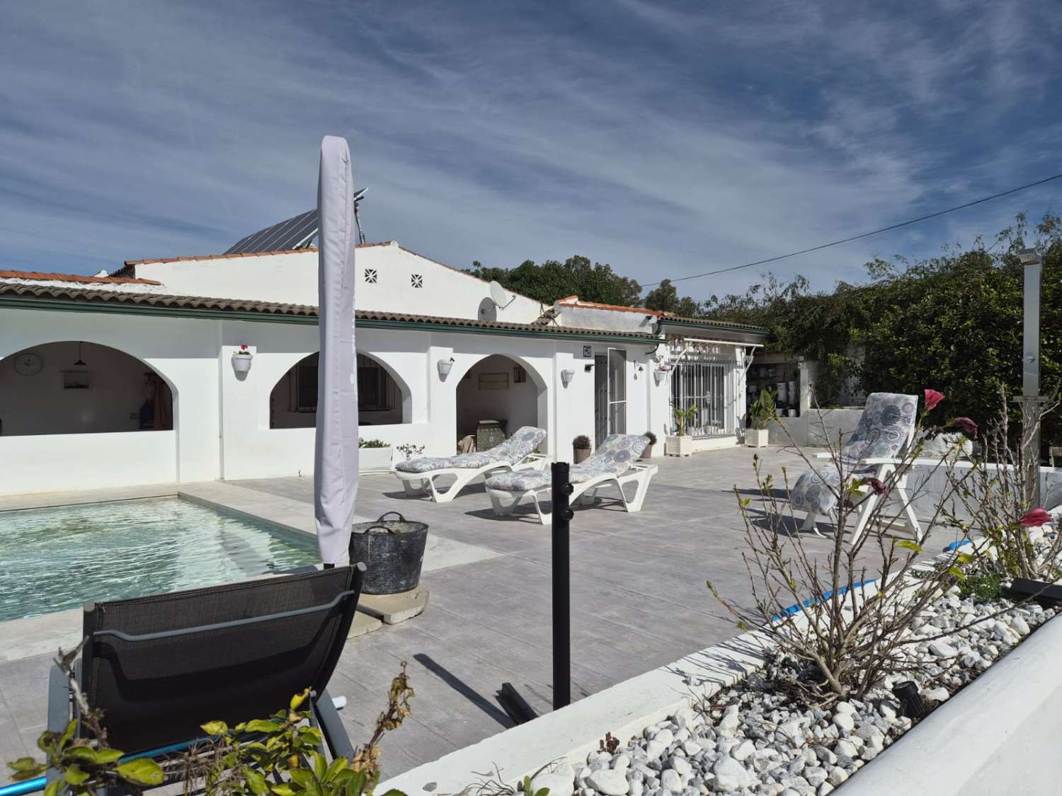 Exclusiva Casa Independiente con Piscina y Vistas Panorámicas en Cártama
