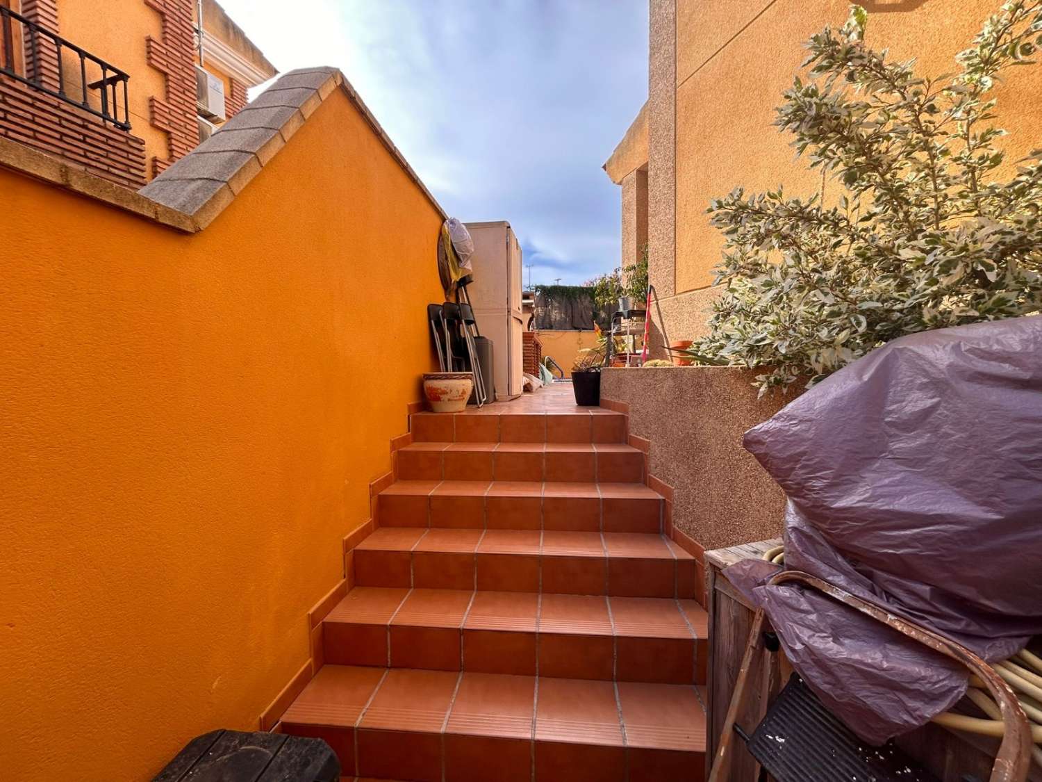 Exclusivo chalet independiente con piscina, zona de barbacoa y eficiencia energética