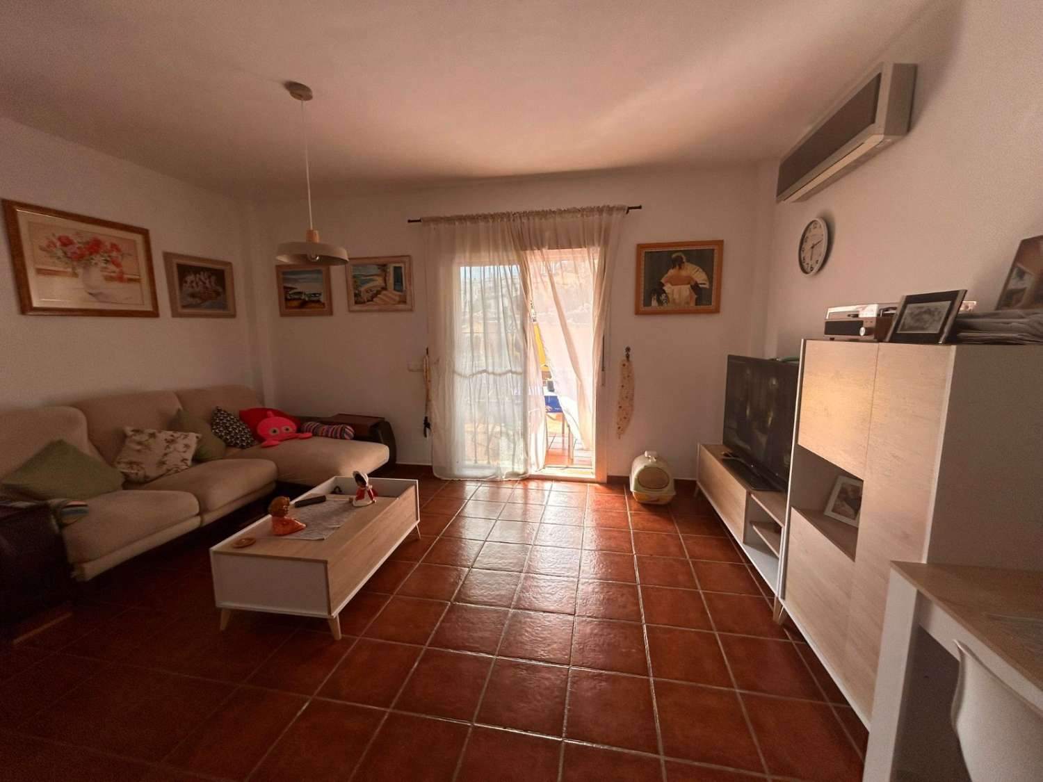 Exclusivo chalet independiente con piscina, zona de barbacoa y eficiencia energética