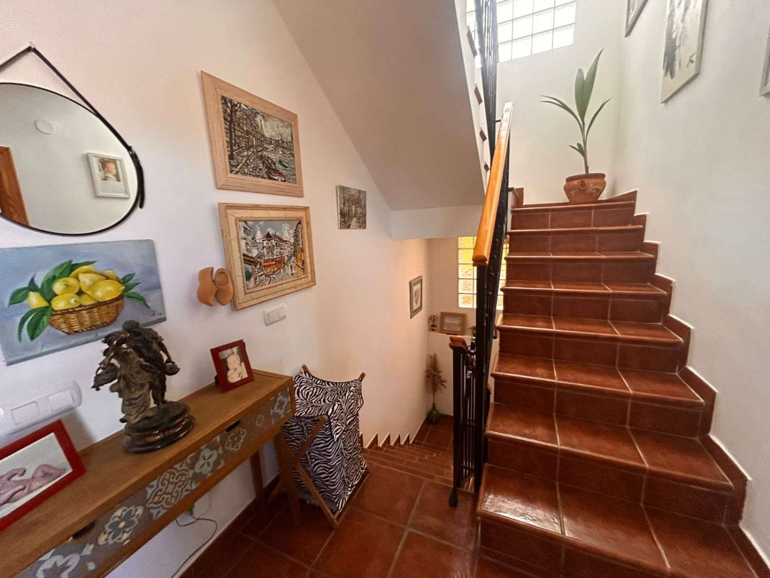 Exclusivo chalet independiente con piscina, zona de barbacoa y eficiencia energética