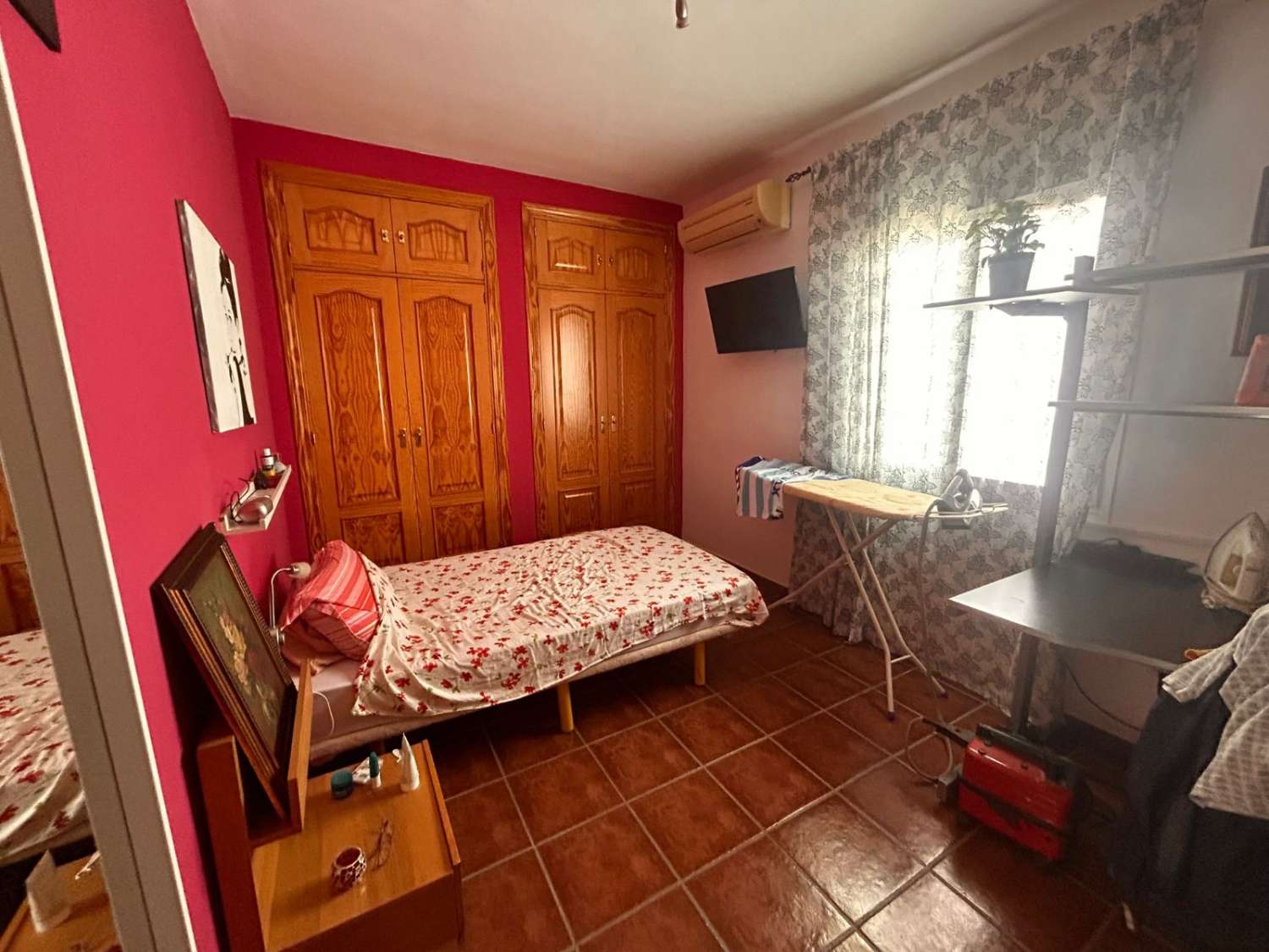Exclusivo chalet independiente con piscina, zona de barbacoa y eficiencia energética