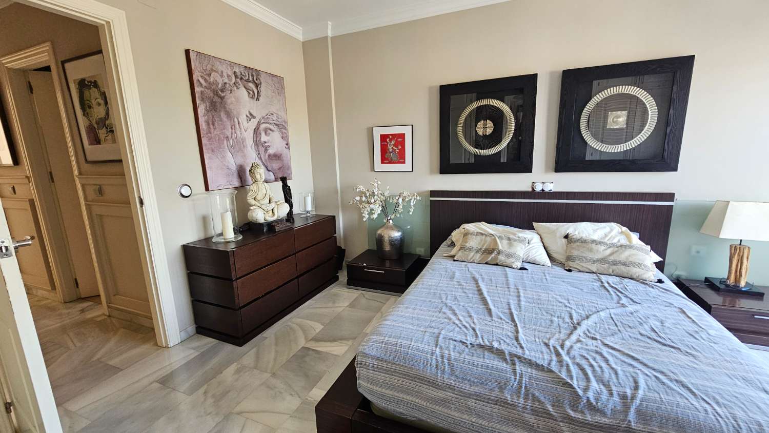 Magnífico chalet pareado con piscina y jardín privado en Alhaurín de la Torre