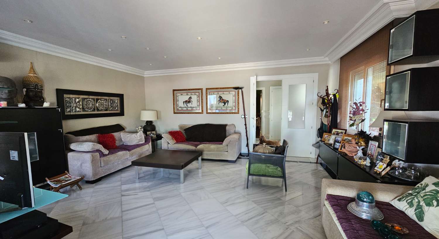 Magnífico chalet pareado con piscina y jardín privado en Alhaurín de la Torre