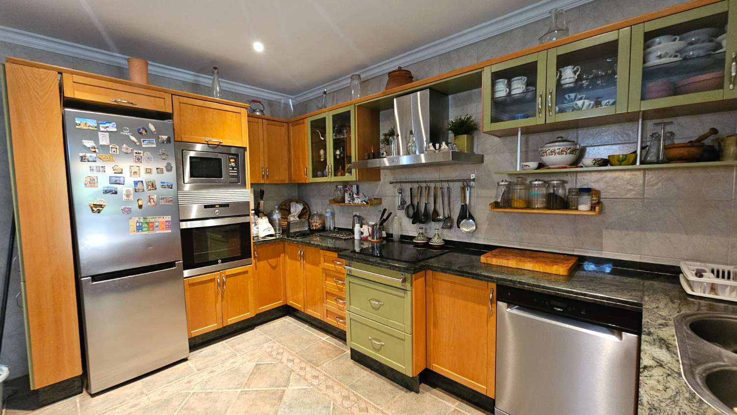 Magnífico chalet pareado con piscina y jardín privado en Alhaurín de la Torre