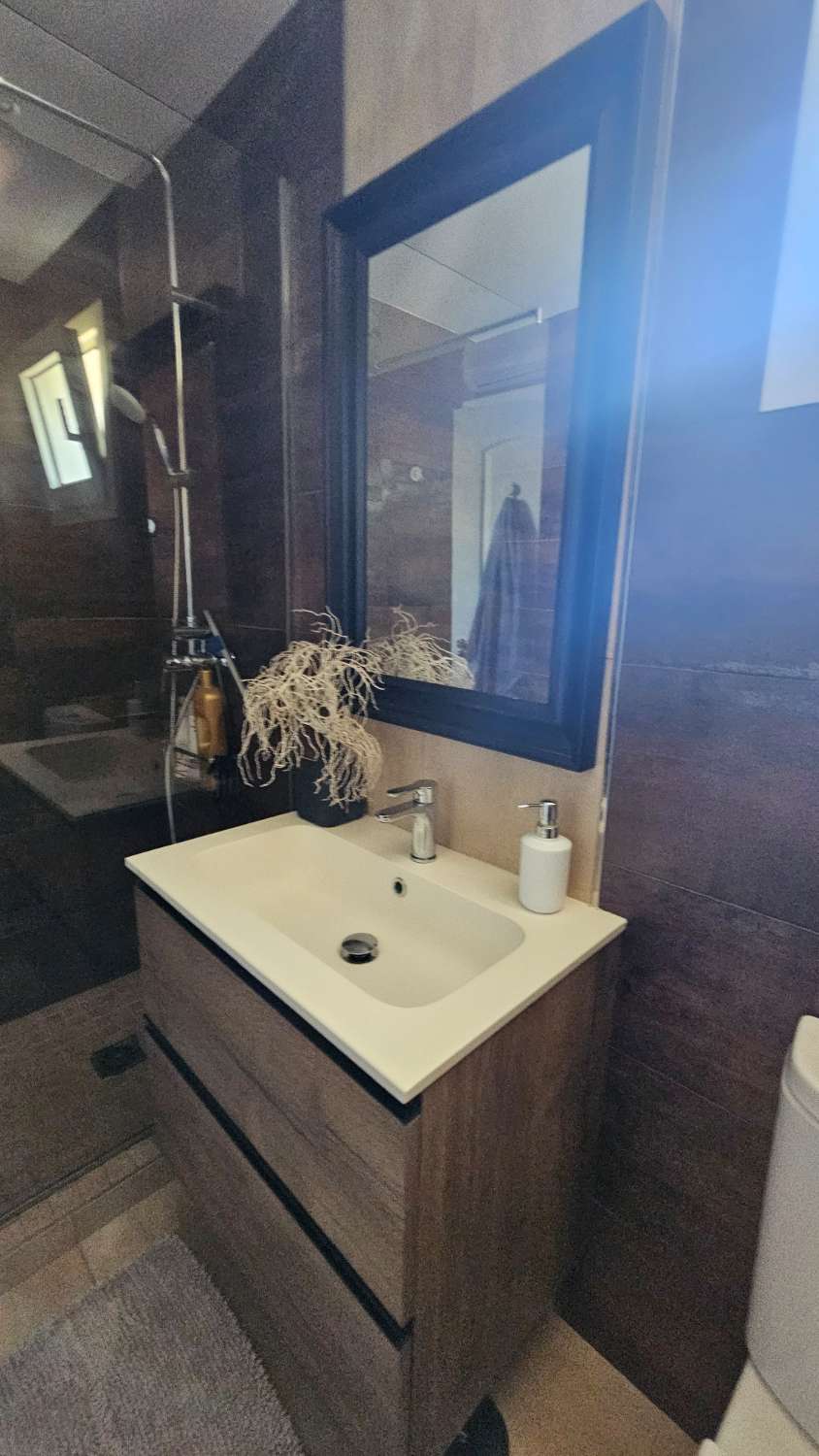 Magnífico chalet pareado con piscina y jardín privado en Alhaurín de la Torre