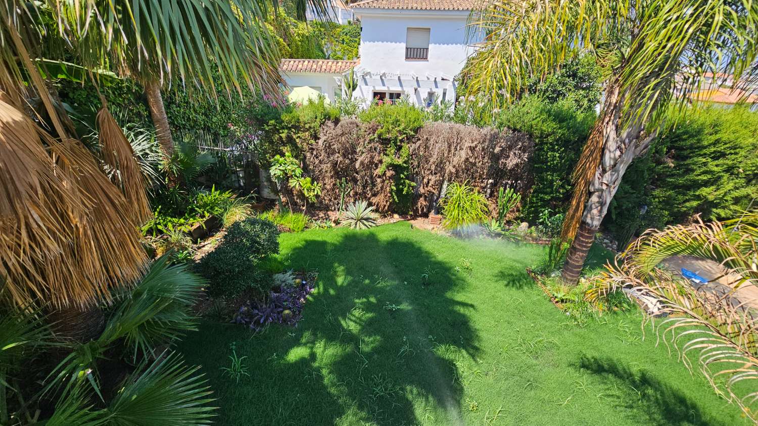 Magnífico chalet pareado con piscina y jardín privado en Alhaurín de la Torre