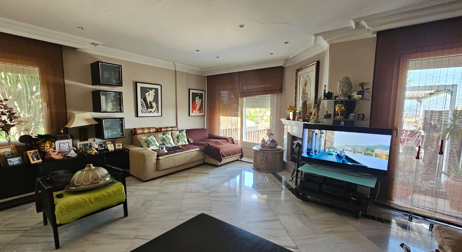 Magnífico chalet pareado con piscina y jardín privado en Alhaurín de la Torre