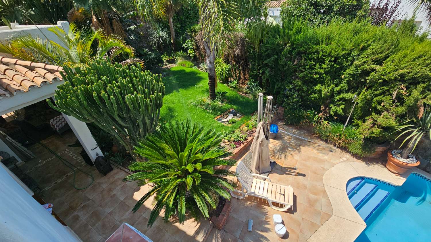 Magnífico chalet pareado con piscina y jardín privado en Alhaurín de la Torre