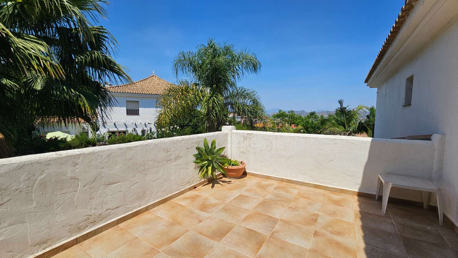 Magnífico chalet pareado con piscina y jardín privado en Alhaurín de la Torre