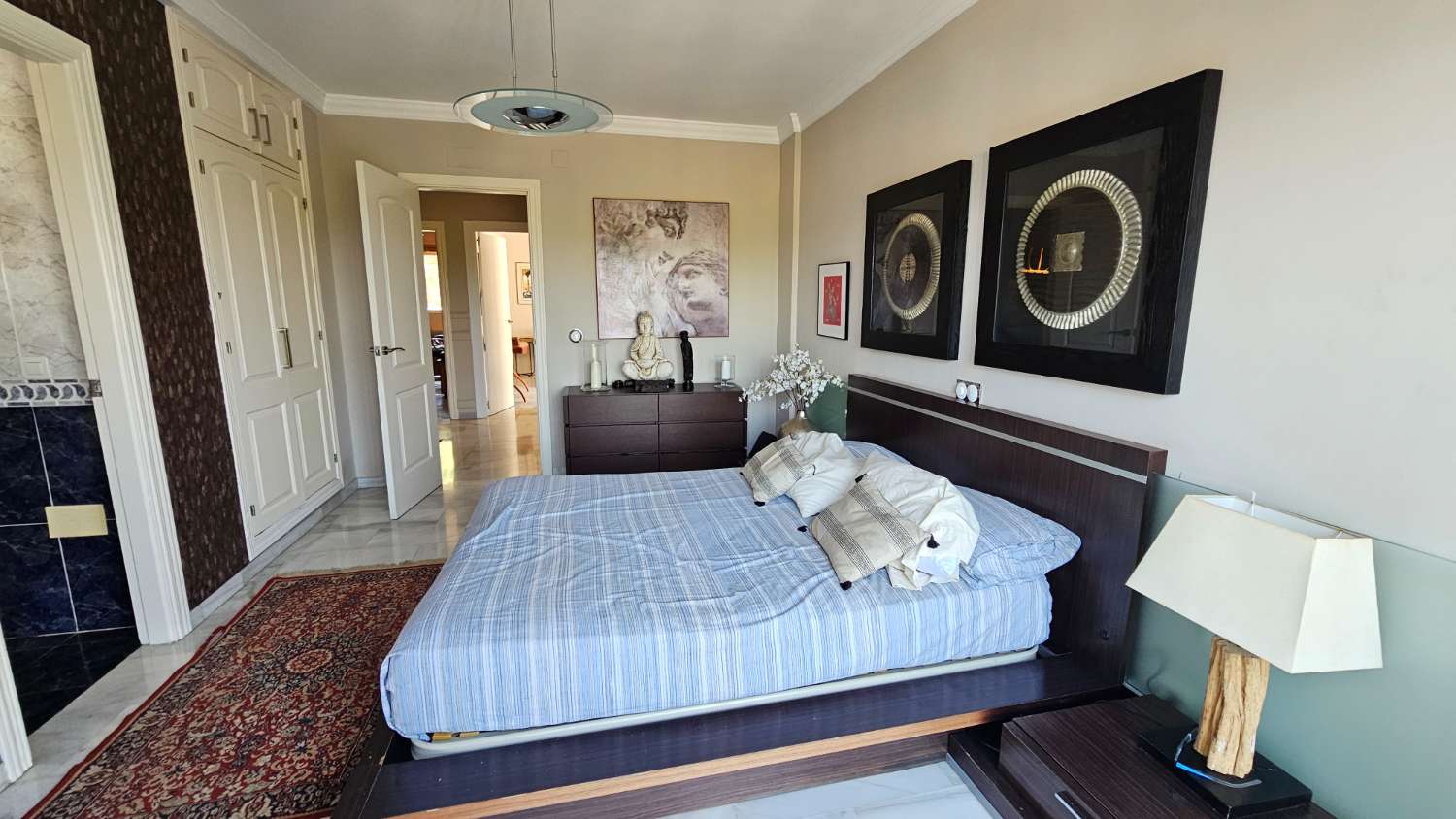 Magnífico chalet pareado con piscina y jardín privado en Alhaurín de la Torre