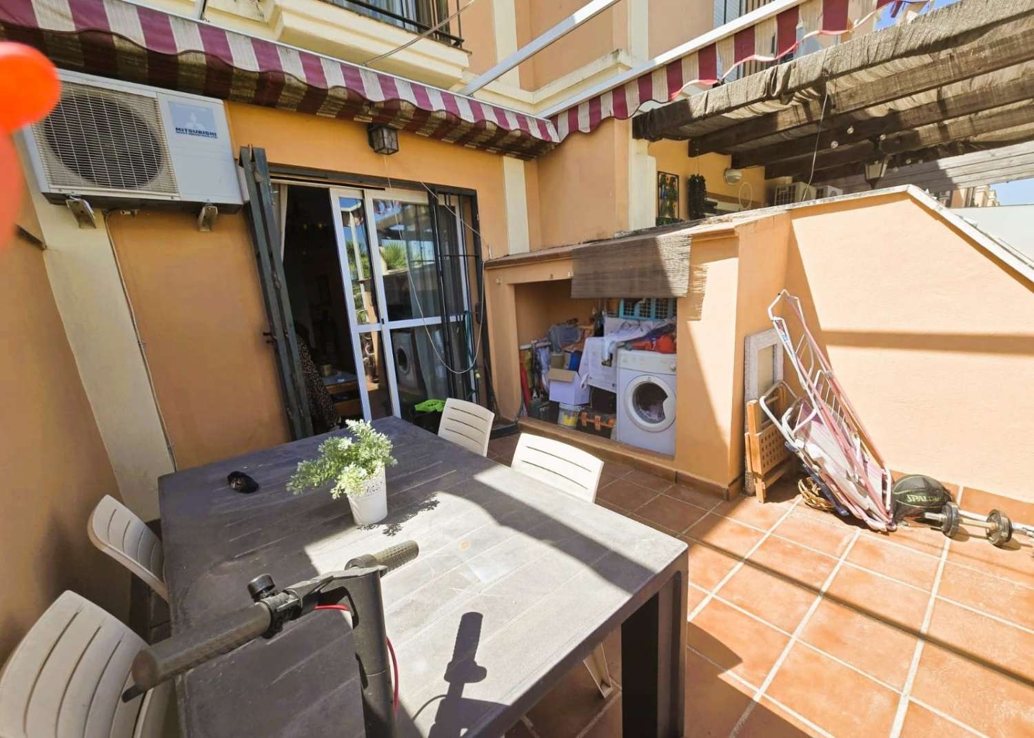 Magnífico dúplex en venta en exclusiva urbanización con piscina y pádel en Alhaurin de la Torre