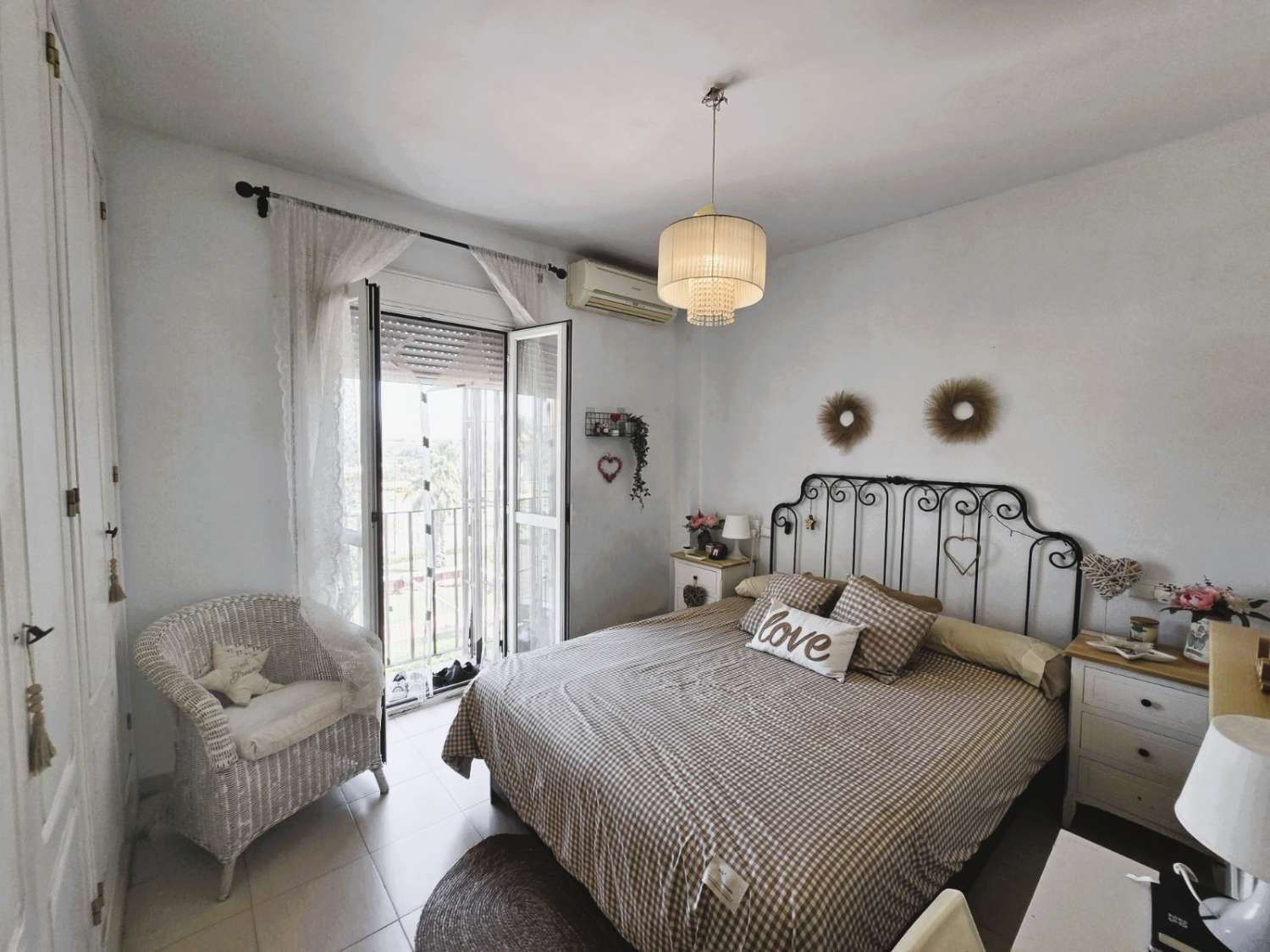 Magnífico dúplex en venta en exclusiva urbanización con piscina y pádel en Alhaurin de la Torre