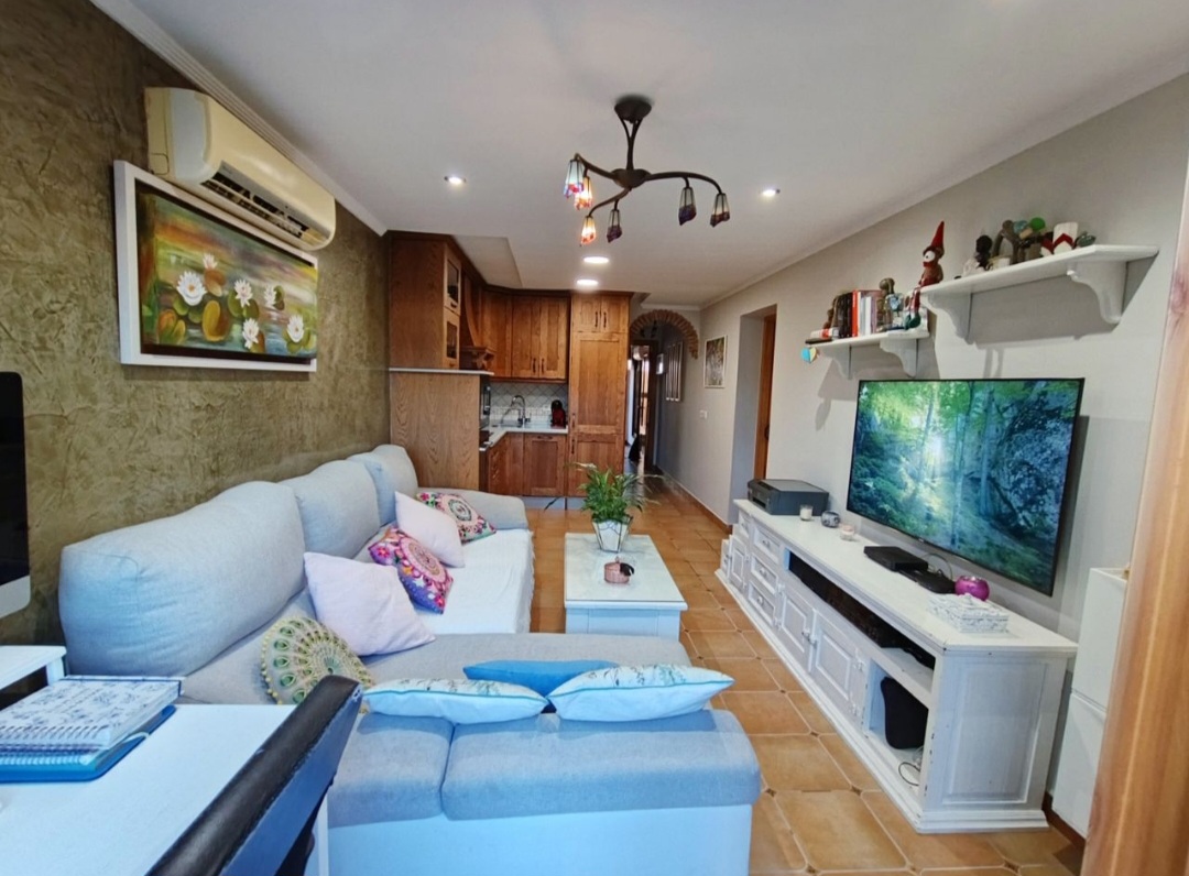 Casa con espectaculares vistas al mar, terraza chill-out y patio privado en El Bajondillo, Torremolinos