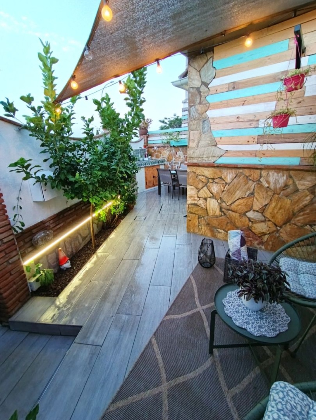 Casa con espectaculares vistas al mar, terraza chill-out y patio privado en El Bajondillo, Torremolinos