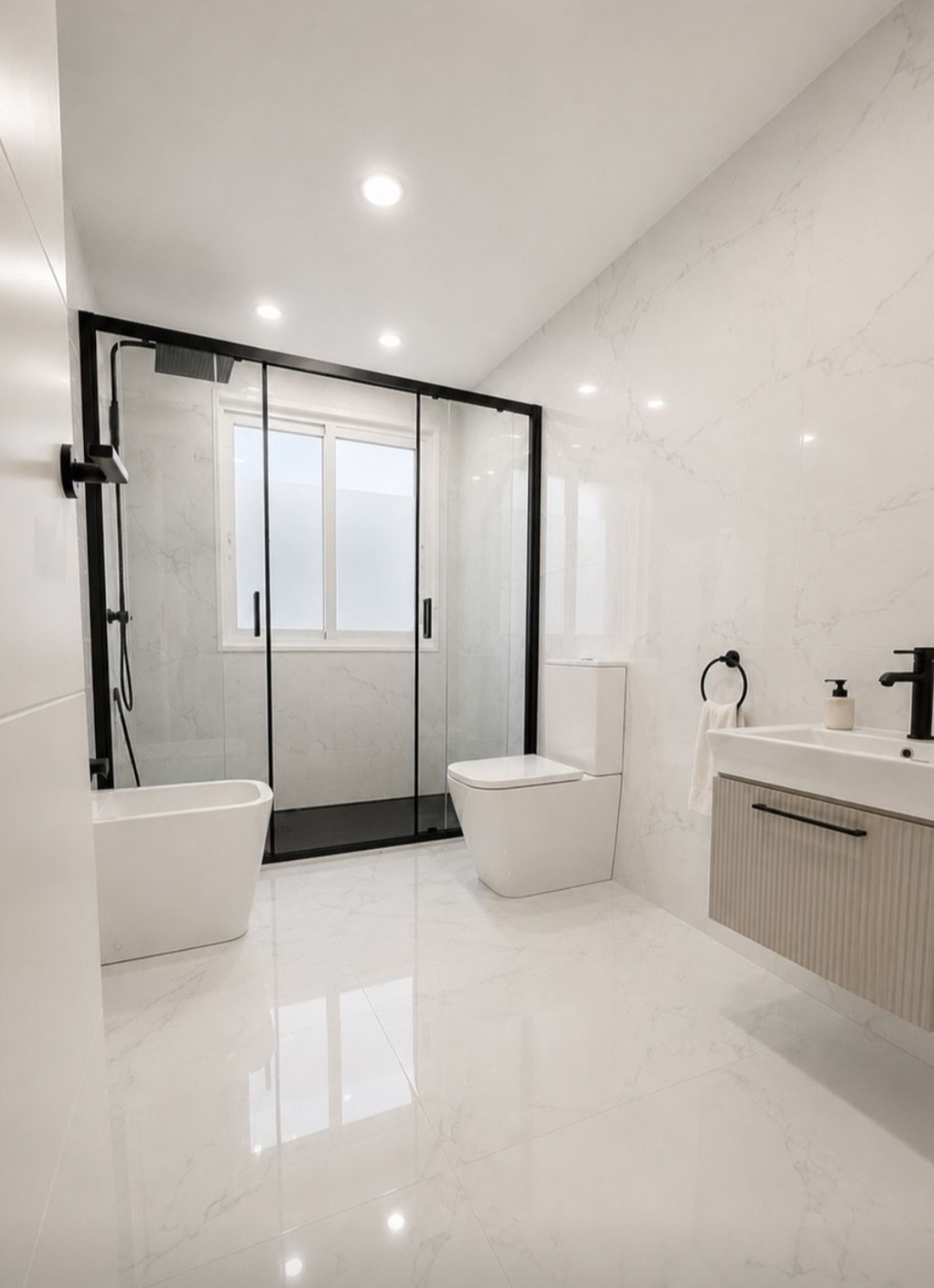 Piso completamente reformado con piscina y ascensor en Alhaurín el Grande