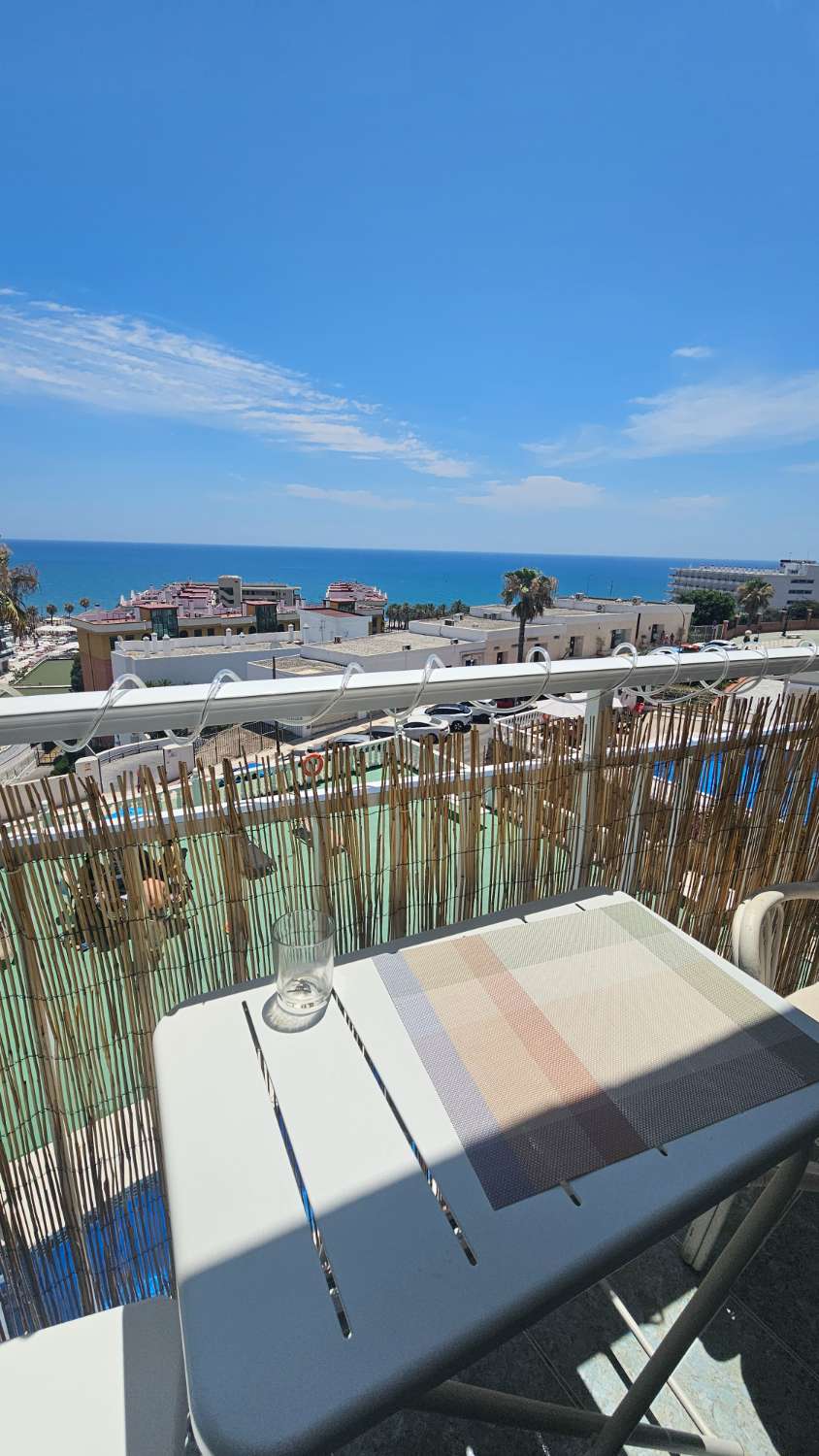 Estudio con impresionantes vistas frontales al mar en Bajondillo, Torremolinos