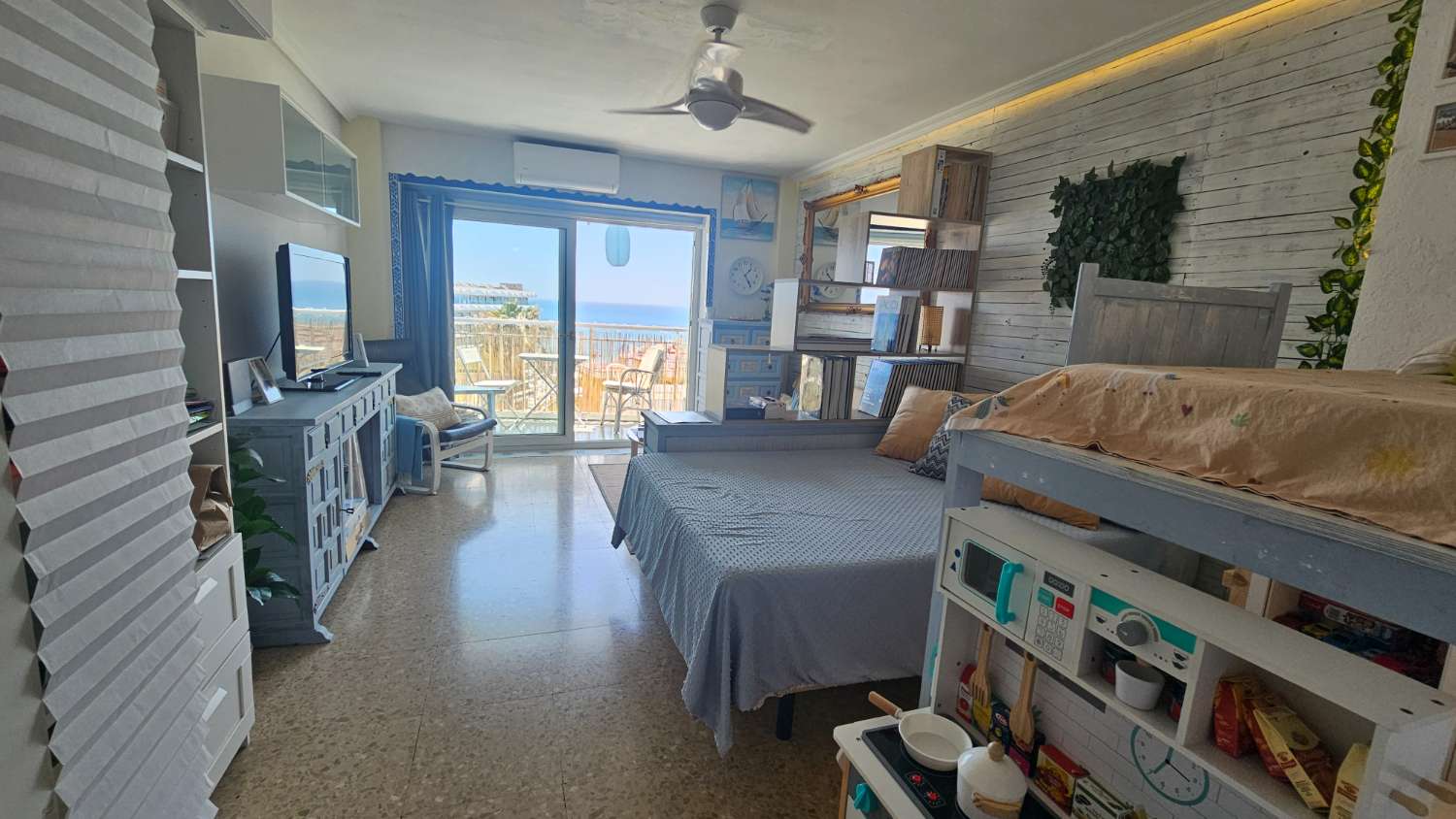 Estudio con impresionantes vistas frontales al mar en Bajondillo, Torremolinos