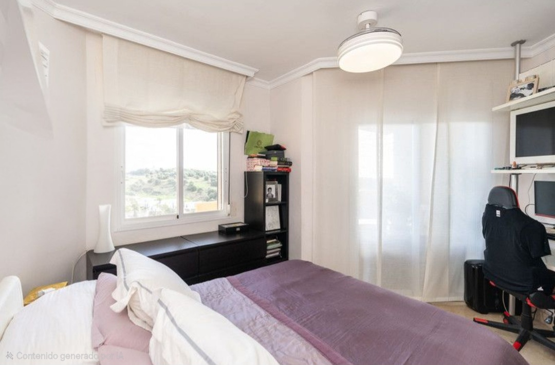 Ático en venta en Estepona – Luz, amplitud y tranquilidad