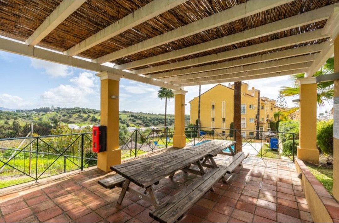 Ático en venta en Estepona – Luz, amplitud y tranquilidad