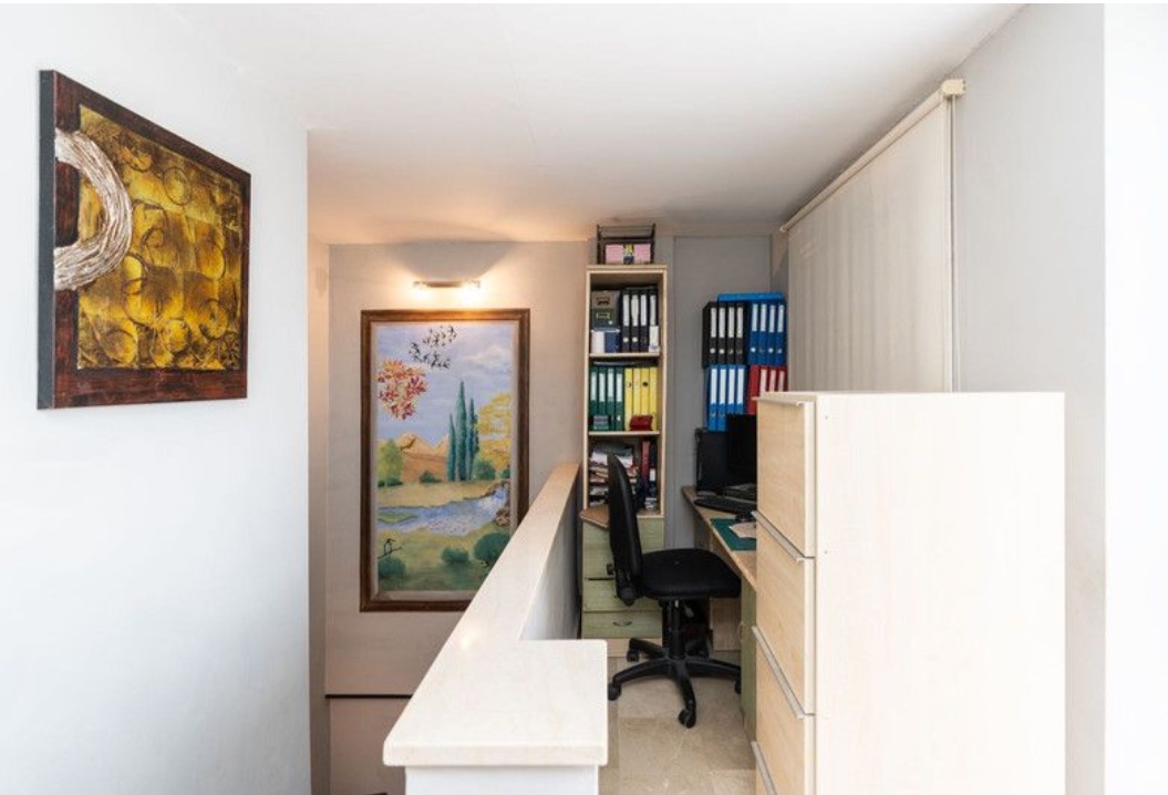 Ático en venta en Estepona – Luz, amplitud y tranquilidad