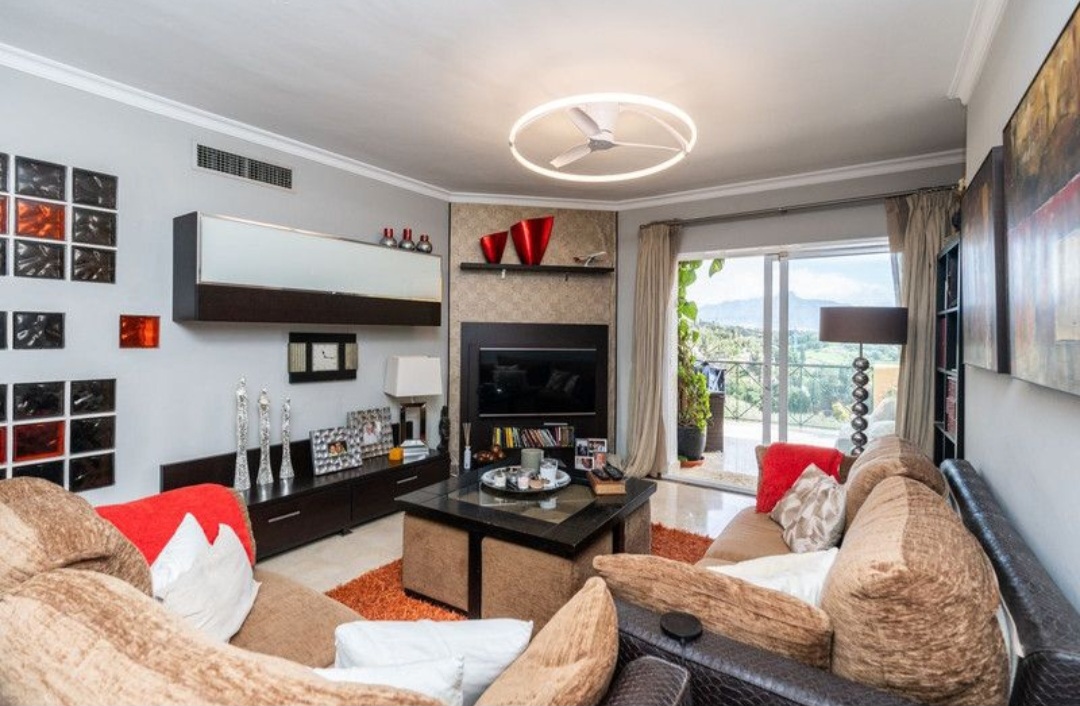 Ático en venta en Estepona – Luz, amplitud y tranquilidad