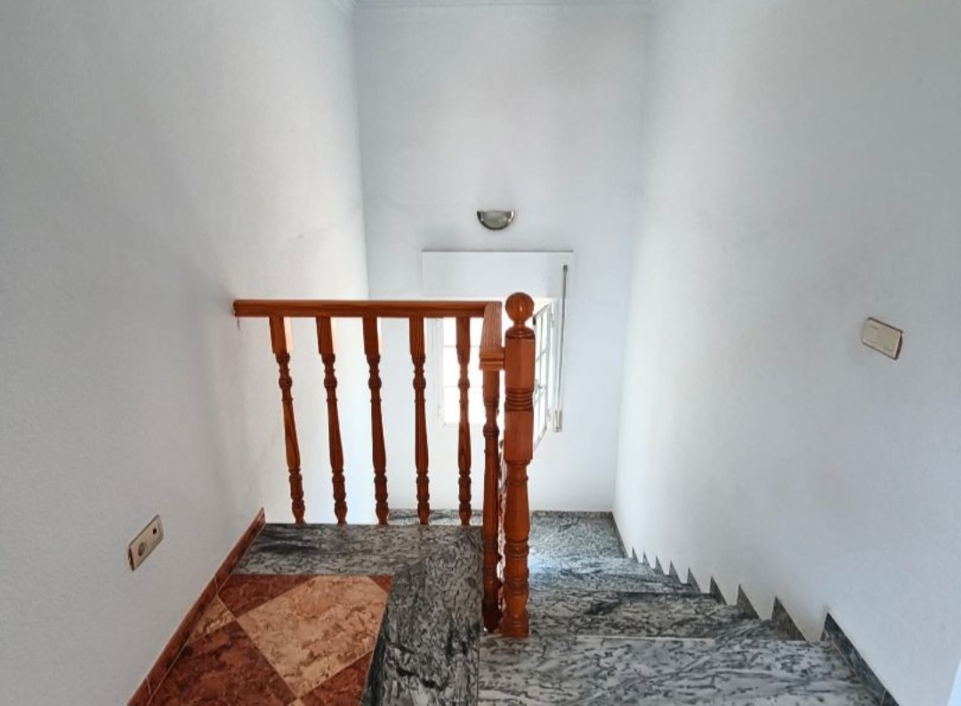 Villa independiente con piscina y gran parcela de 1.882 m² en Alhaurín de la Torre