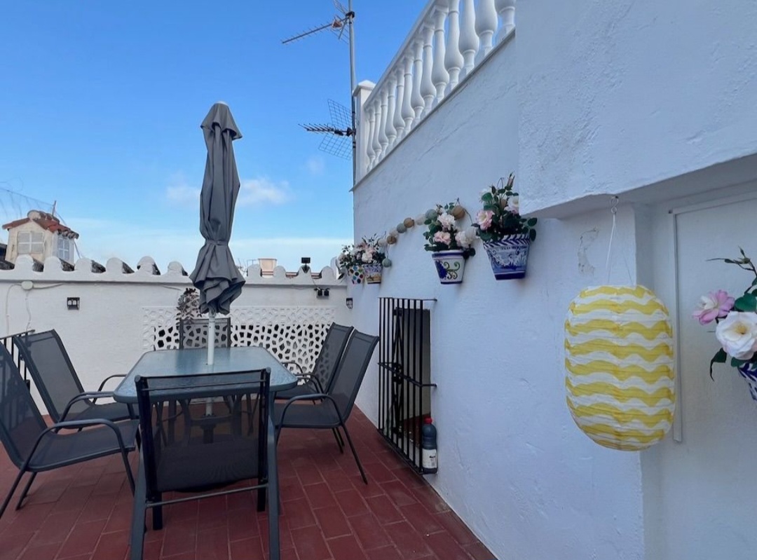 VIVIENDA TOTALMENTE REFORMADA CON LICENCIA TURÍSTICA EN PLENO CORAZÓN DE MIJAS PUEBLO