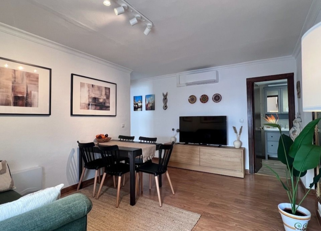 VIVIENDA TOTALMENTE REFORMADA CON LICENCIA TURÍSTICA EN PLENO CORAZÓN DE MIJAS PUEBLO