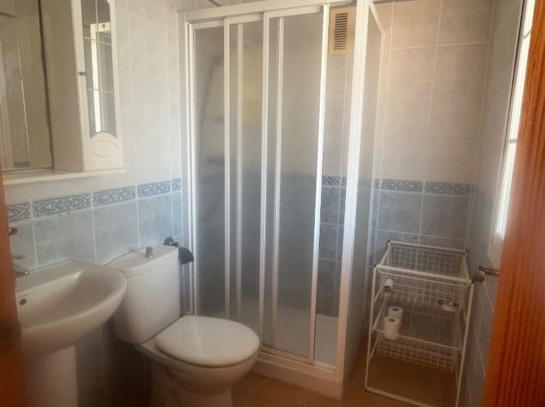 Ático en venta en Coín con amplias terrazas y plaza de garaje